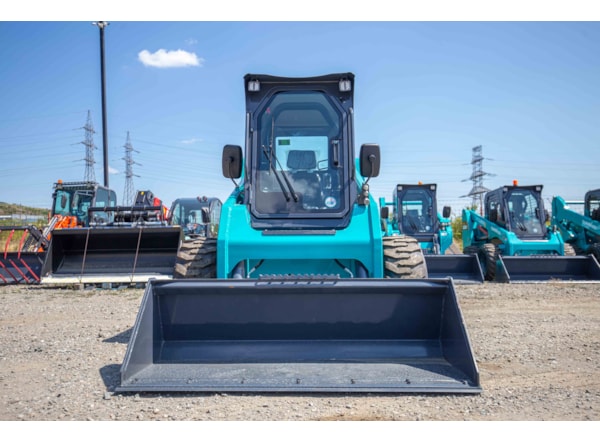 MiniIncarcator SUNWARD SWL 3230, 3.5 ton, 74CP de vanzare